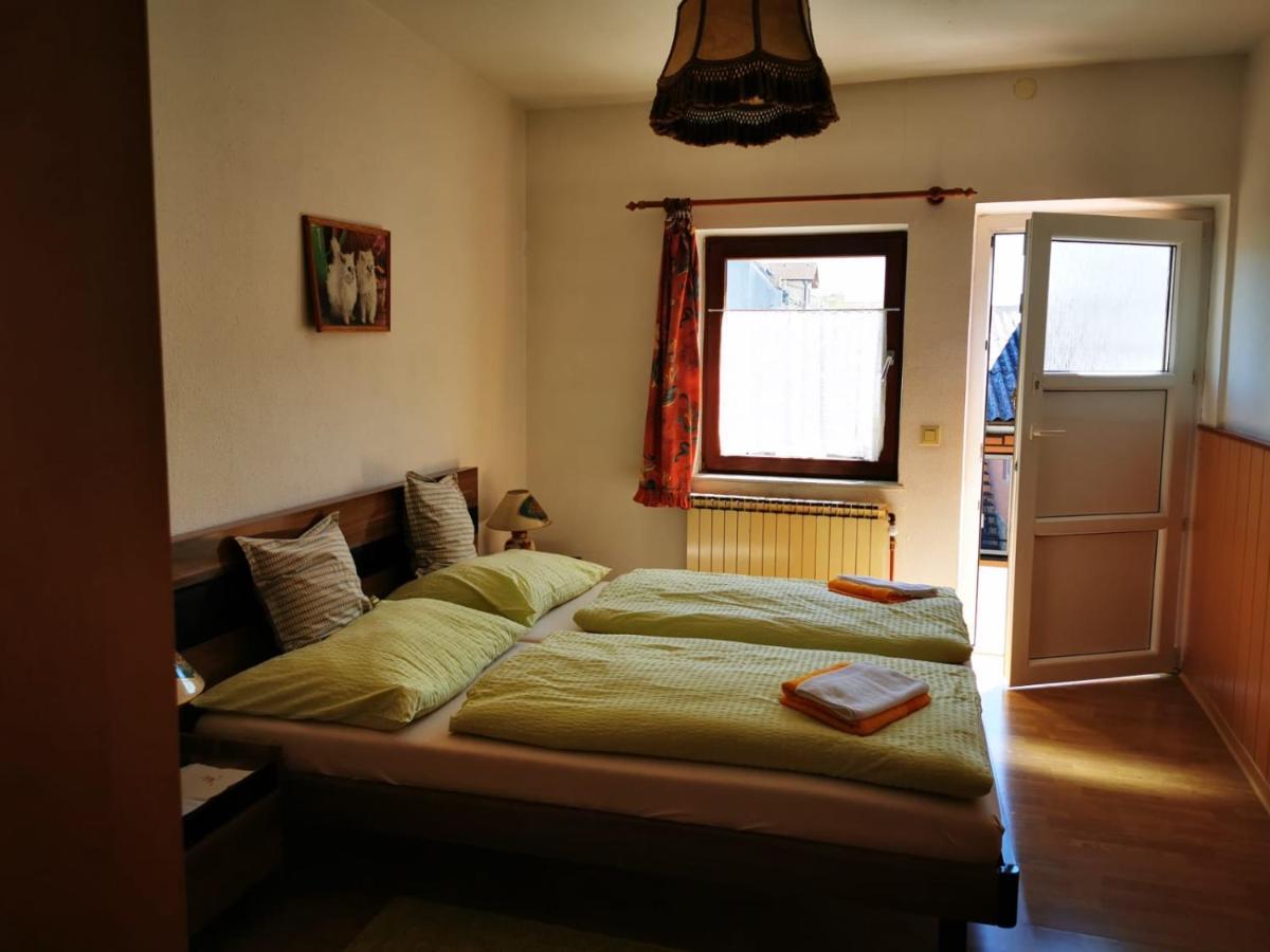Hotel Goldene Krone Mistelbachi járás Kültér fotó